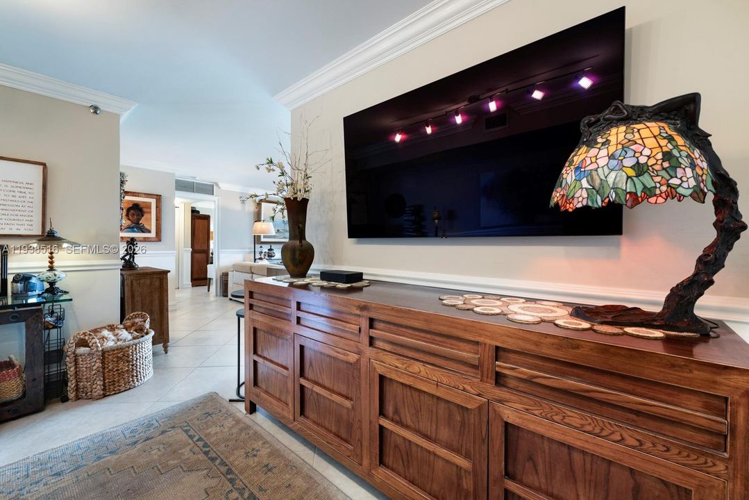 待售: $369,000 (2 贝兹, 2 浴室, 1456 平方英尺)