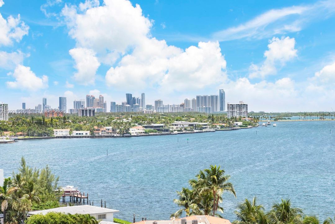 待售: $369,000 (2 贝兹, 2 浴室, 1456 平方英尺)