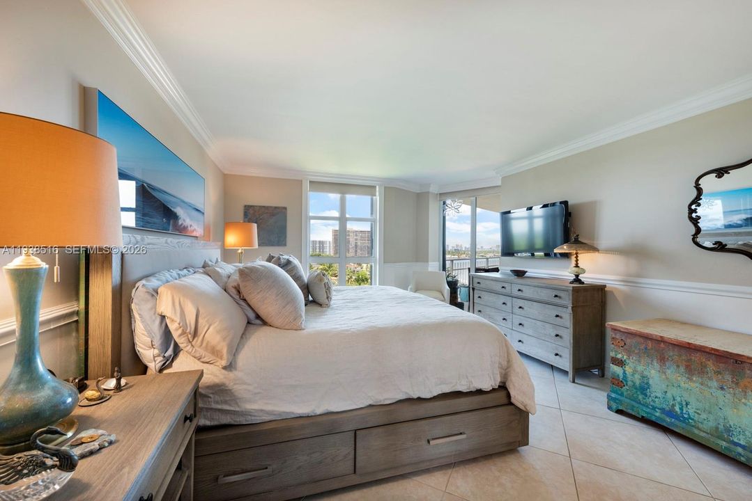 待售: $369,000 (2 贝兹, 2 浴室, 1456 平方英尺)