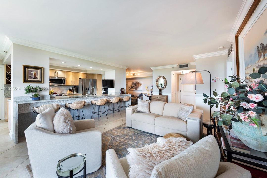 待售: $369,000 (2 贝兹, 2 浴室, 1456 平方英尺)