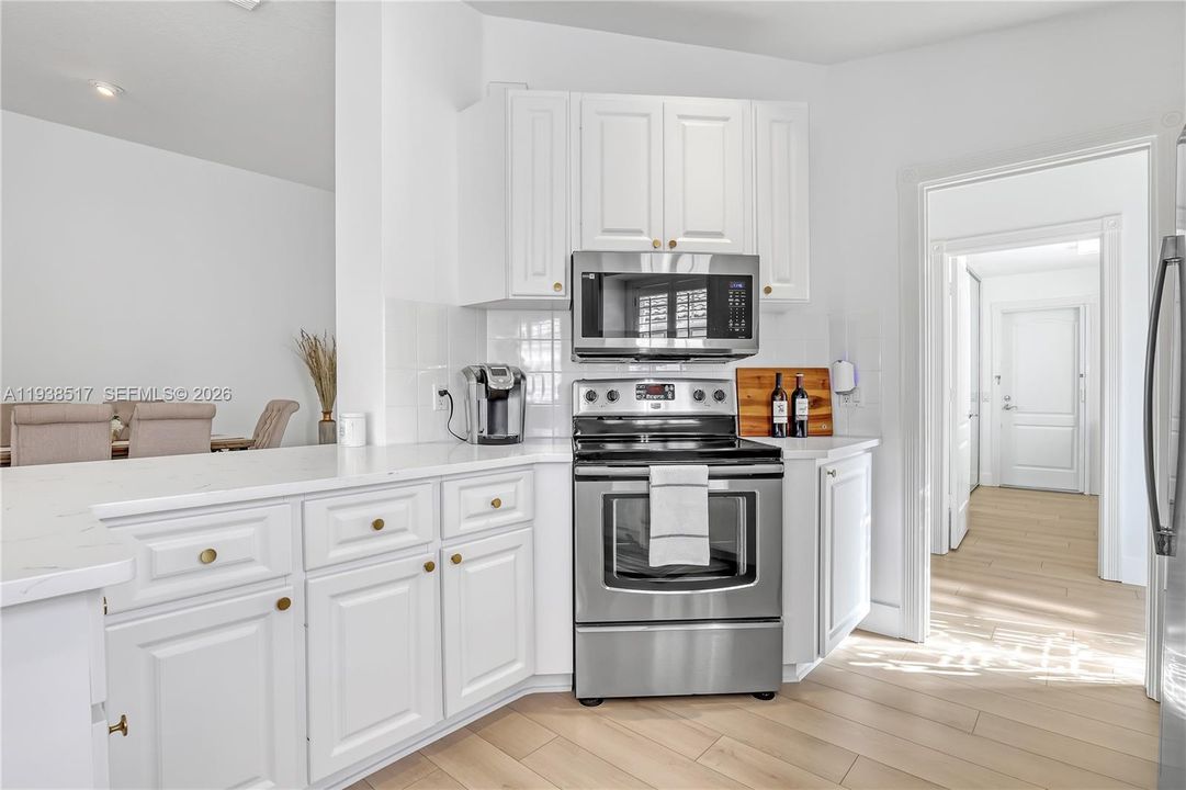 待售: $525,000 (2 贝兹, 2 浴室, 1528 平方英尺)