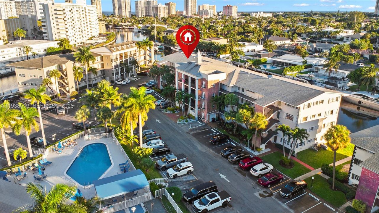 For Sale: $169,000 (1 beds, 1 baths, 700 Square Feet)