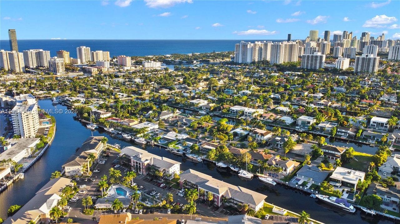 For Sale: $169,000 (1 beds, 1 baths, 700 Square Feet)