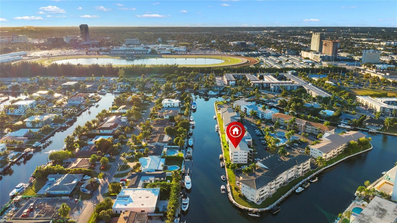 For Sale: $169,000 (1 beds, 1 baths, 700 Square Feet)