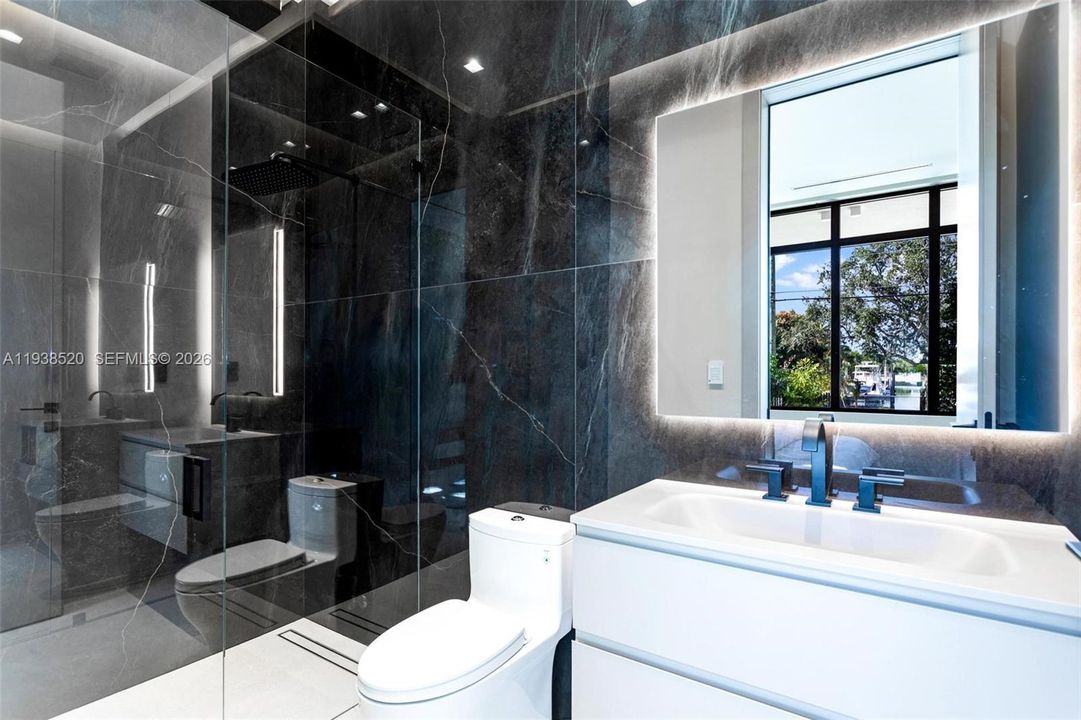 待售: $13,900,000 (7 贝兹, 7 浴室, 6718 平方英尺)