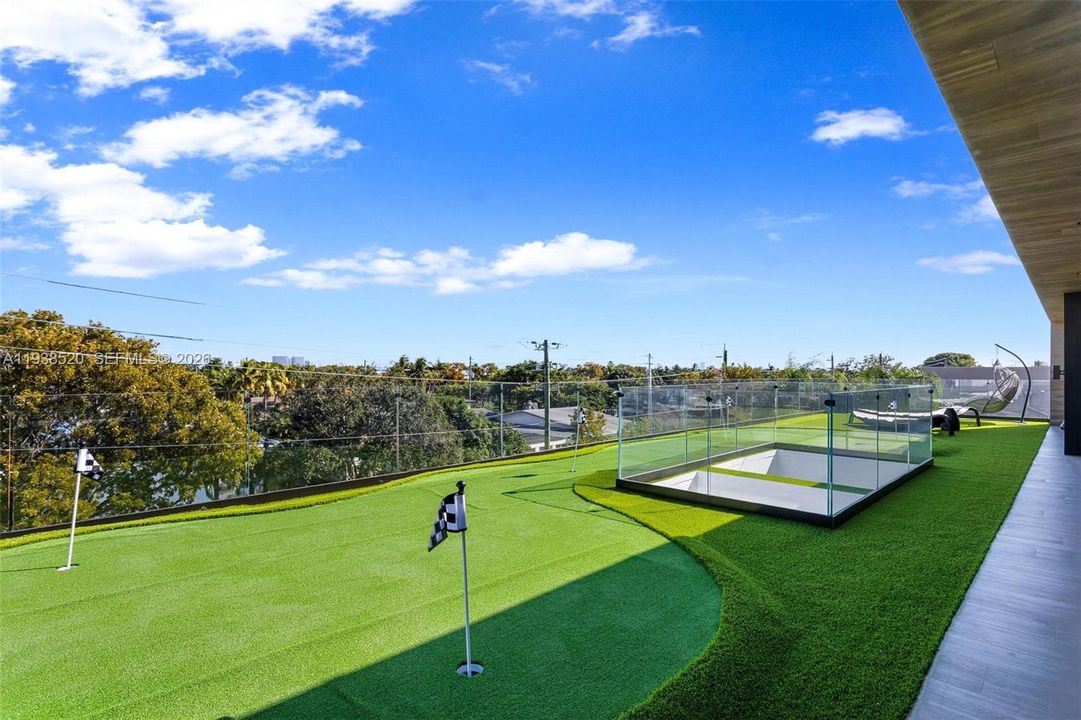 待售: $13,900,000 (7 贝兹, 7 浴室, 6718 平方英尺)