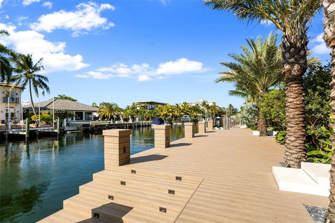 待售: $13,900,000 (7 贝兹, 7 浴室, 6718 平方英尺)