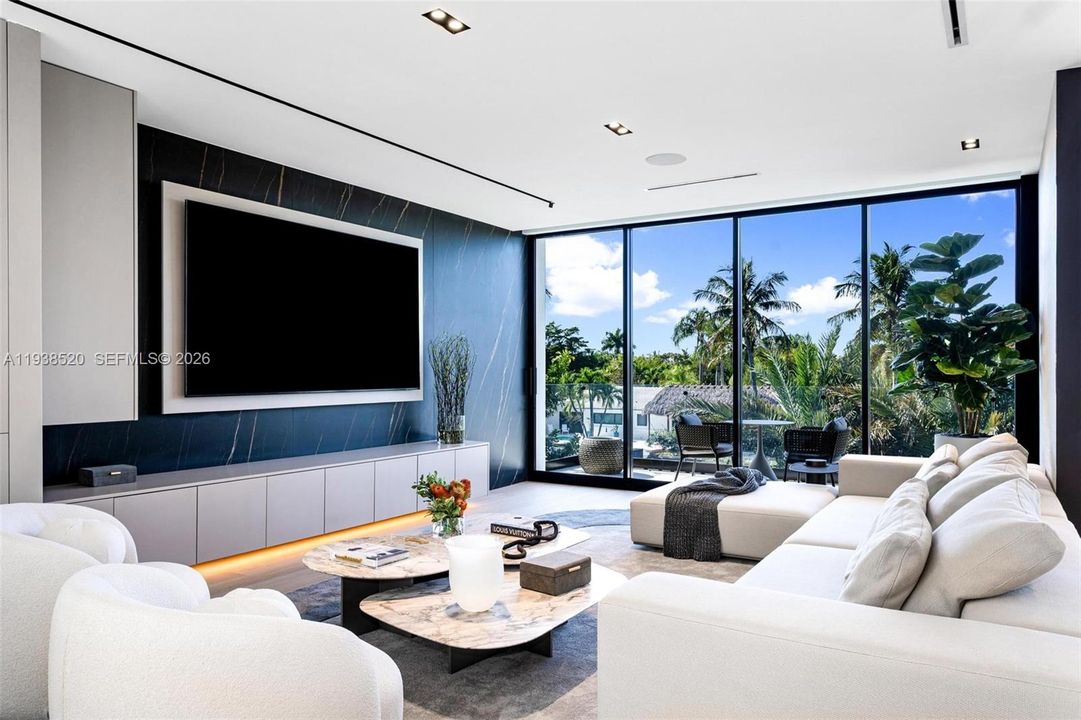 待售: $13,900,000 (7 贝兹, 7 浴室, 6718 平方英尺)