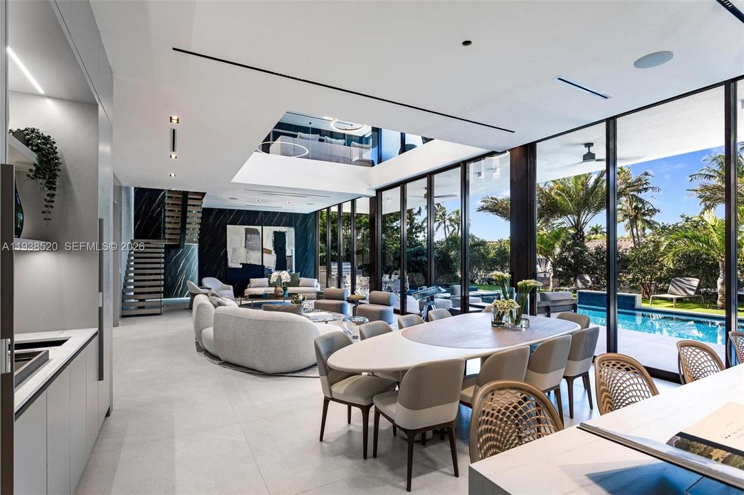 待售: $13,900,000 (7 贝兹, 7 浴室, 6718 平方英尺)