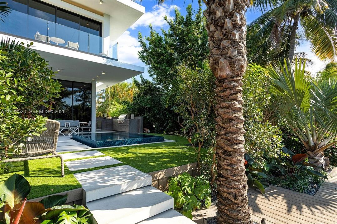 Activo con contrato: $12,999,000 (7 camas, 7 baños, 6718 Pies cuadrados)