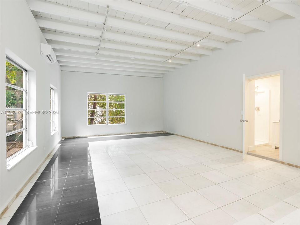 В аренду: $8,000 (3 спален, 3 ванн, 2255 Квадратных фут)