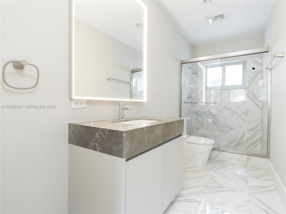 В аренду: $8,000 (3 спален, 3 ванн, 2255 Квадратных фут)