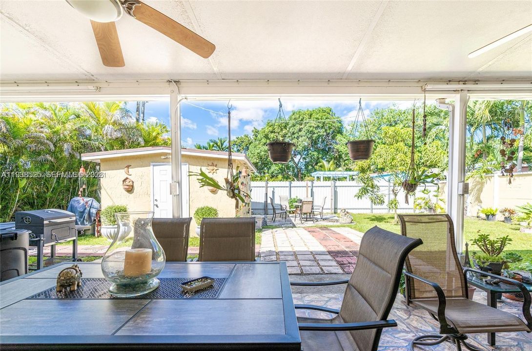 For Sale: $649,999 (3 beds, 2 baths, 1175 Square Feet)