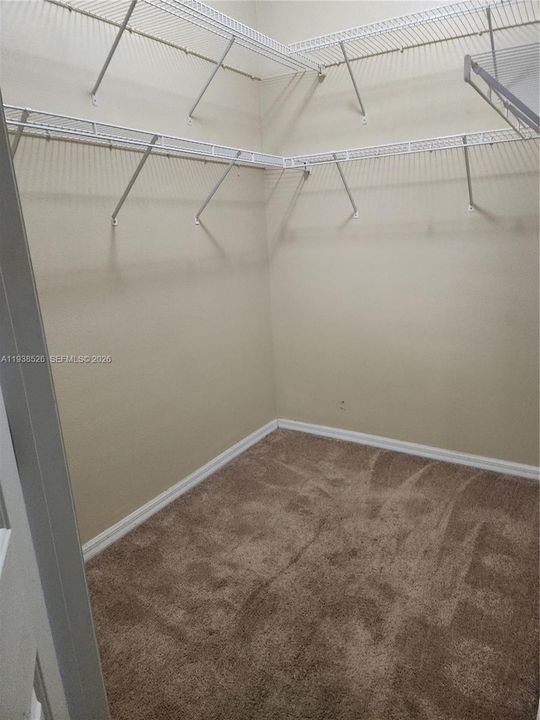 出租: $2,500 (4 贝兹, 2 浴室, 0 平方英尺)