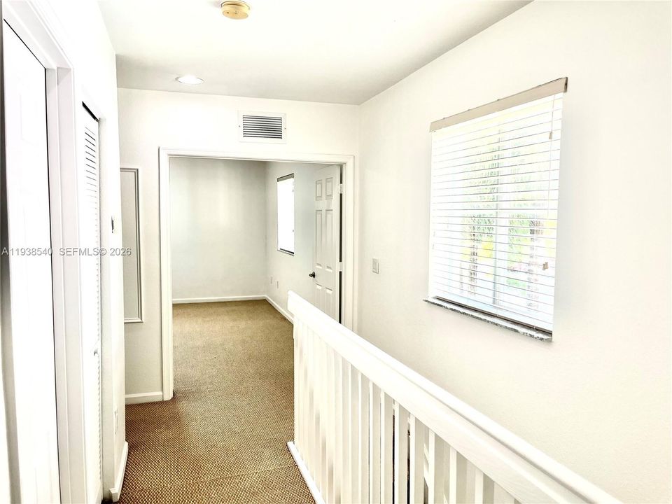 For Sale: $375,000 (3 beds, 2 baths, 1423 Square Feet)