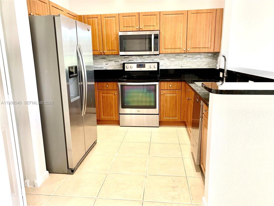 For Sale: $375,000 (3 beds, 2 baths, 1423 Square Feet)