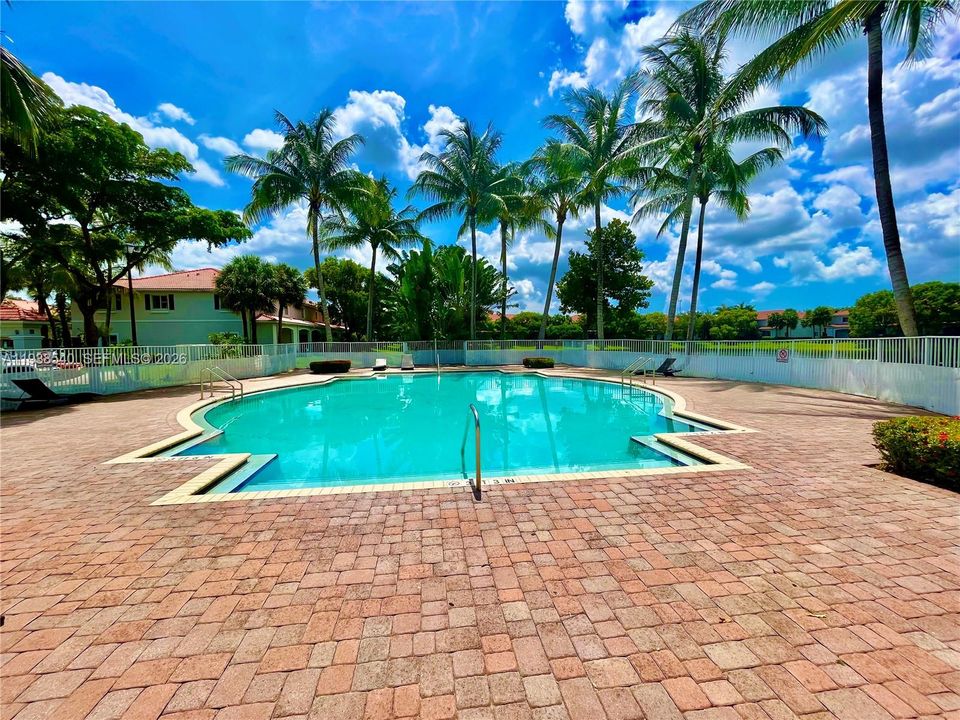 For Sale: $375,000 (3 beds, 2 baths, 1423 Square Feet)