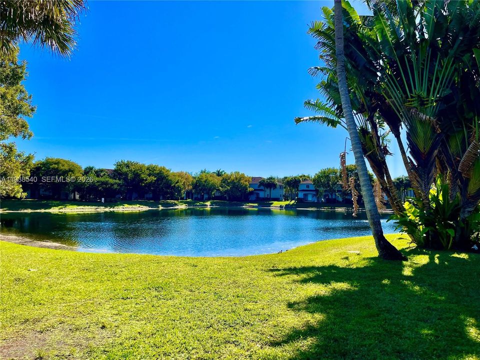 For Sale: $375,000 (3 beds, 2 baths, 1423 Square Feet)