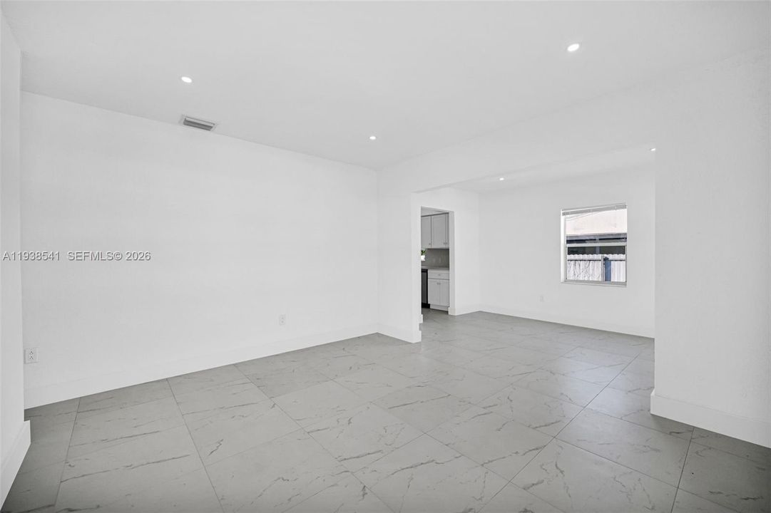 En Venta: $509,000 (3 camas, 2 baños, 1080 Pies cuadrados)