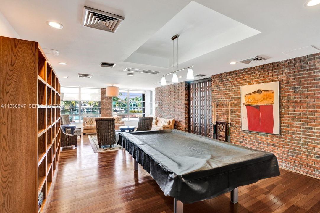 En Venta: $1,190,000 (3 camas, 3 baños, 2345 Pies cuadrados)