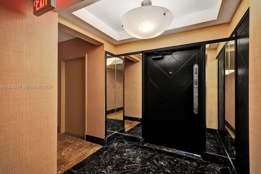 En Venta: $1,190,000 (3 camas, 3 baños, 2345 Pies cuadrados)