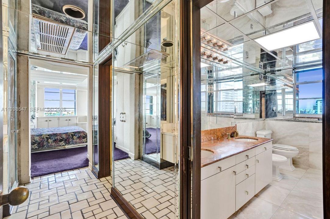 En Venta: $1,190,000 (3 camas, 3 baños, 2345 Pies cuadrados)