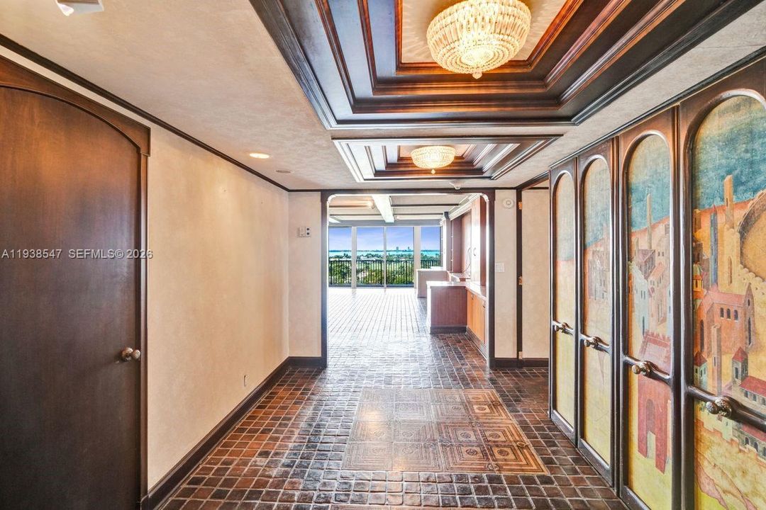 En Venta: $1,190,000 (3 camas, 3 baños, 2345 Pies cuadrados)