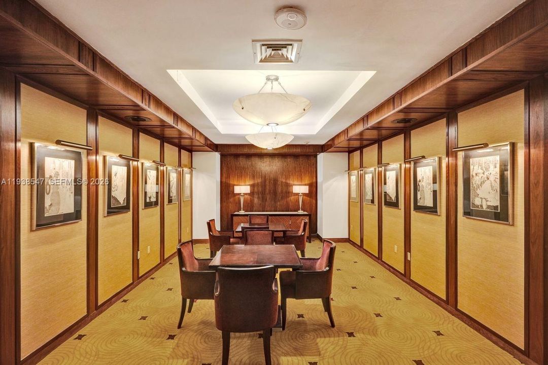 En Venta: $1,190,000 (3 camas, 3 baños, 2345 Pies cuadrados)