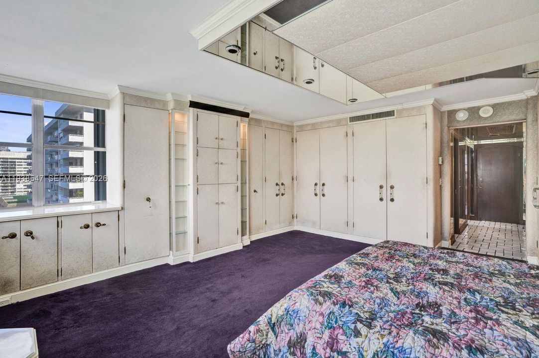 En Venta: $1,190,000 (3 camas, 3 baños, 2345 Pies cuadrados)