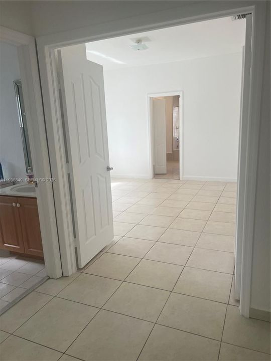 В аренду: $3,200 (3 спален, 2 ванн, 1740 Квадратных фут)