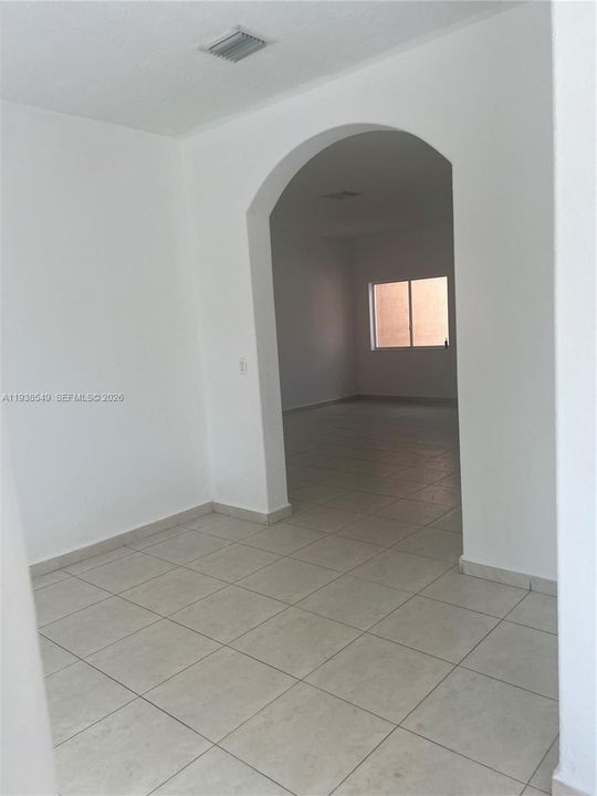 В аренду: $3,200 (3 спален, 2 ванн, 1740 Квадратных фут)