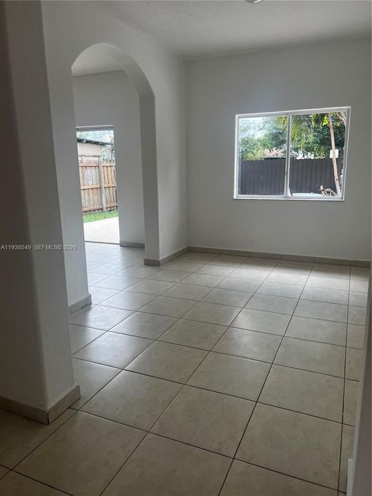 В аренду: $3,200 (3 спален, 2 ванн, 1740 Квадратных фут)