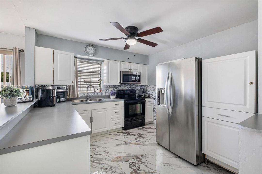 For Sale: $639,900 (4 beds, 2 baths, 1620 Square Feet)