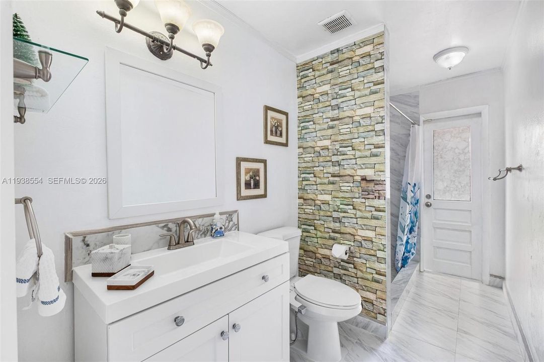 For Sale: $639,900 (4 beds, 2 baths, 1620 Square Feet)