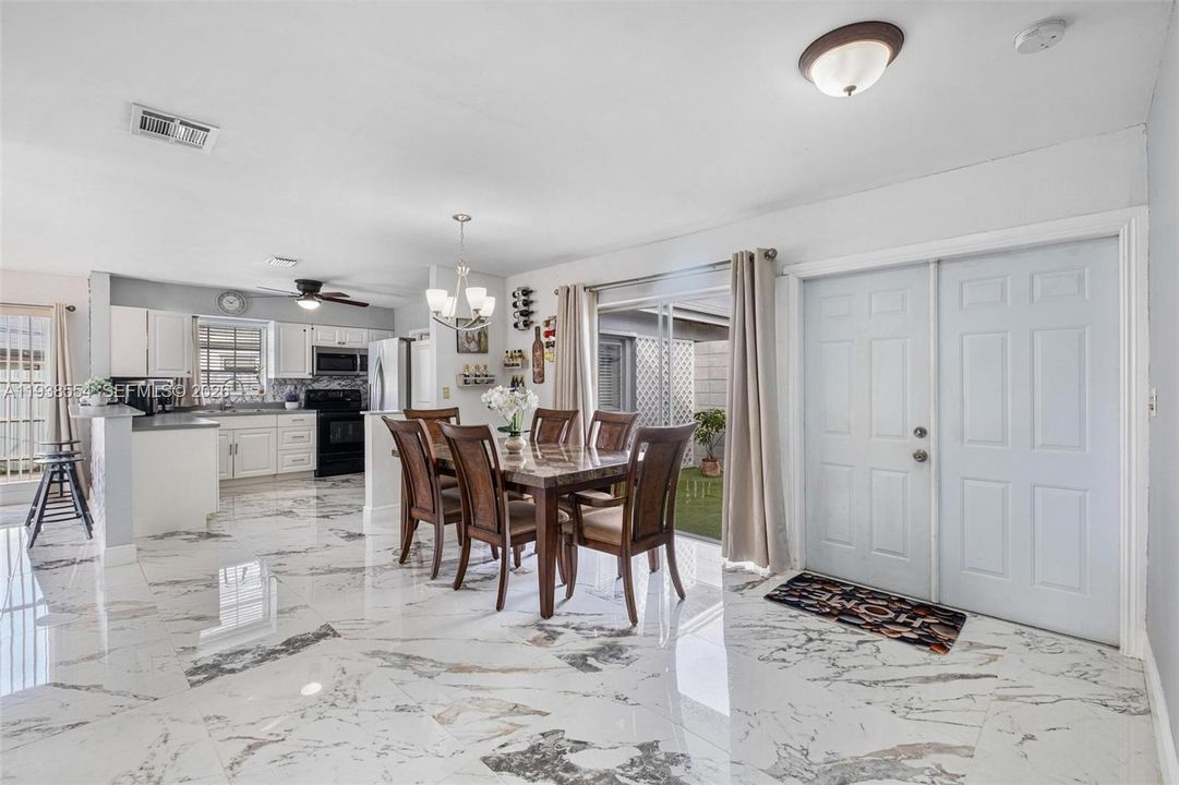 For Sale: $639,900 (4 beds, 2 baths, 1620 Square Feet)