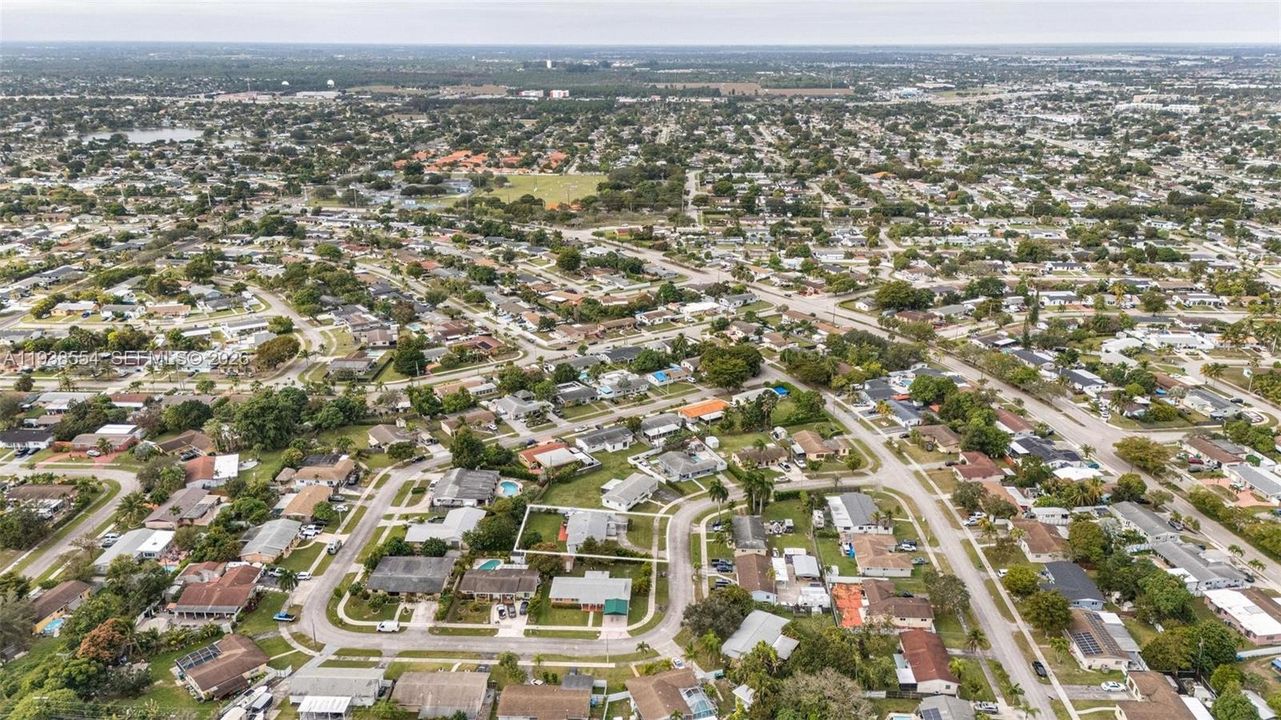 For Sale: $639,900 (4 beds, 2 baths, 1620 Square Feet)