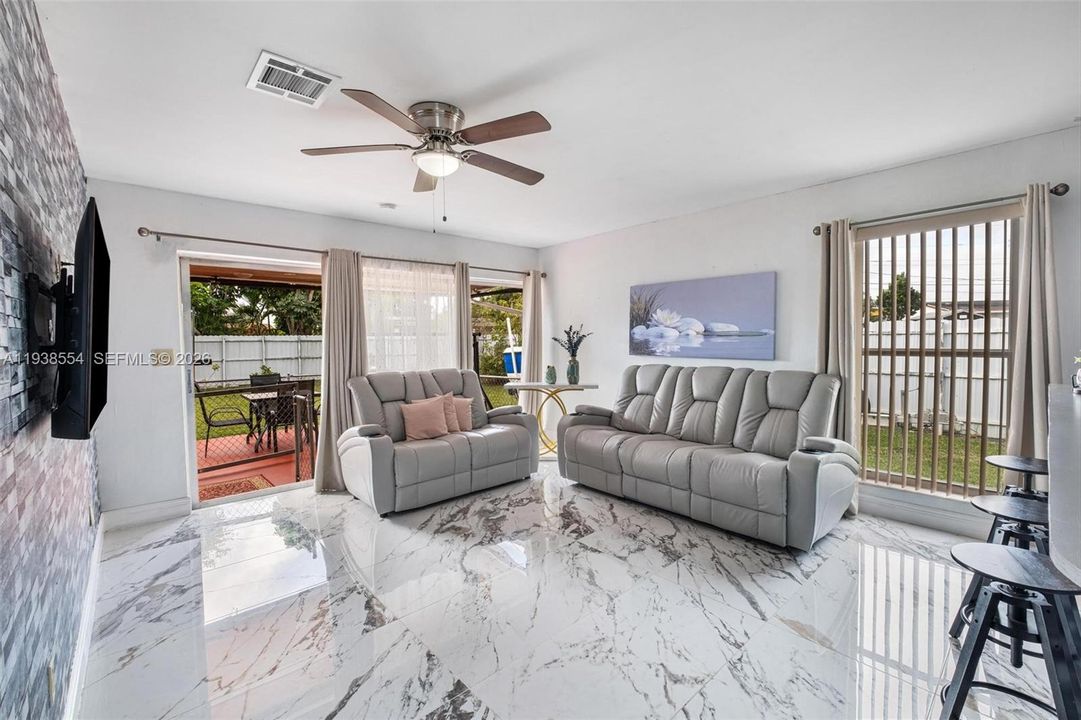 For Sale: $639,900 (4 beds, 2 baths, 1620 Square Feet)