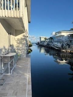 出租: $2,000 (1 贝兹, 1 浴室, 1347 平方英尺)