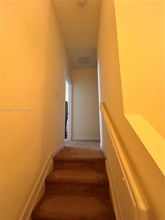 En Renta: $2,600 (3 camas, 2 baños, 1829 Pies cuadrados)