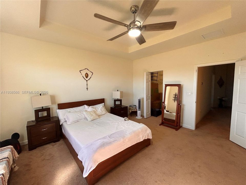 En Renta: $2,600 (3 camas, 2 baños, 1829 Pies cuadrados)