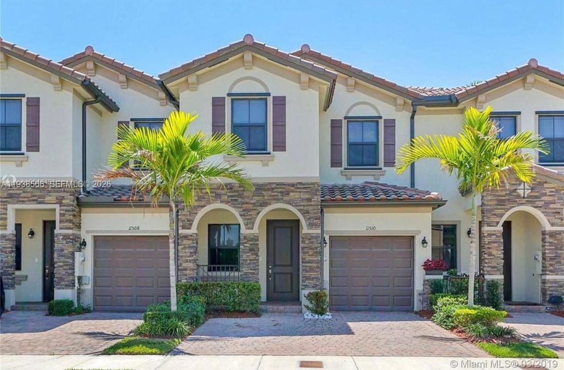 En Renta: $2,600 (3 camas, 2 baños, 1829 Pies cuadrados)