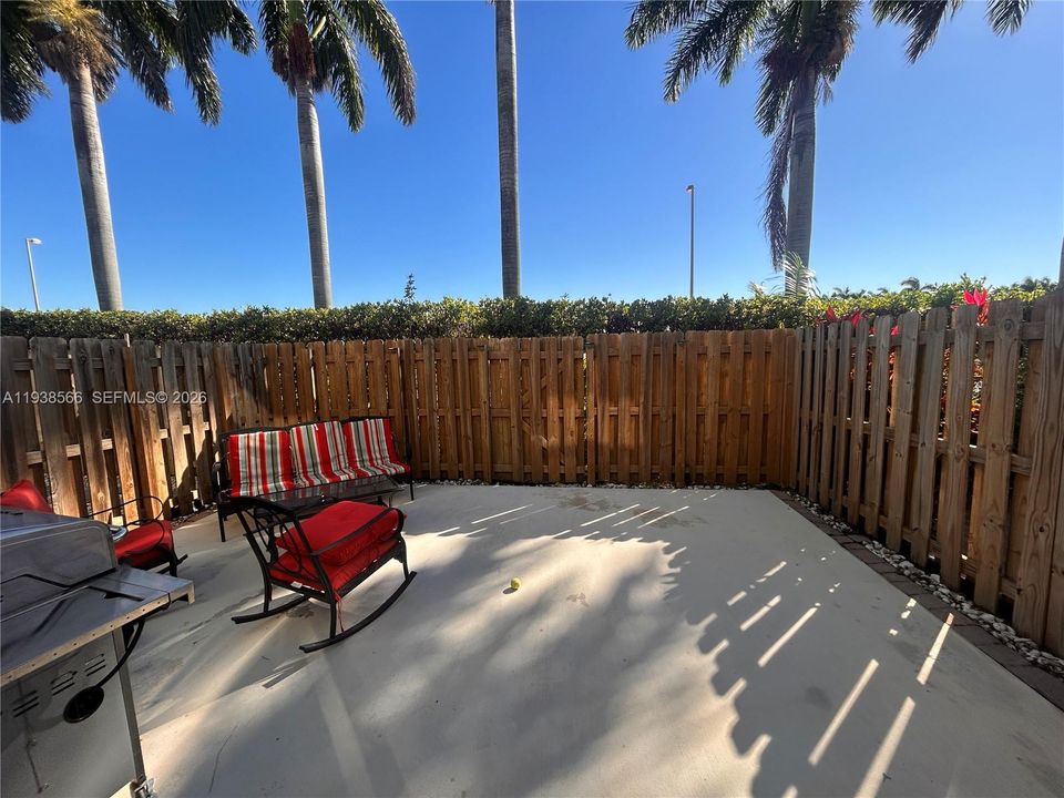 En Renta: $2,600 (3 camas, 2 baños, 1829 Pies cuadrados)