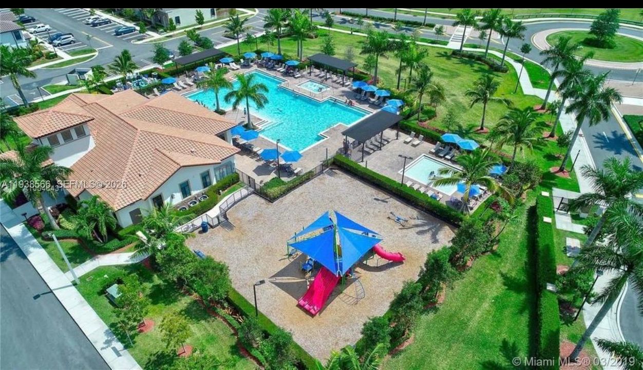 En Renta: $2,600 (3 camas, 2 baños, 1829 Pies cuadrados)