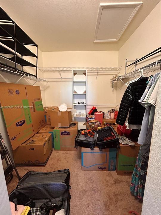 En Renta: $2,600 (3 camas, 2 baños, 1829 Pies cuadrados)