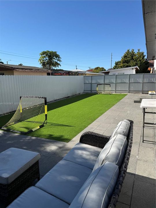 待售: $699,000 (4 贝兹, 3 浴室, 1926 平方英尺)