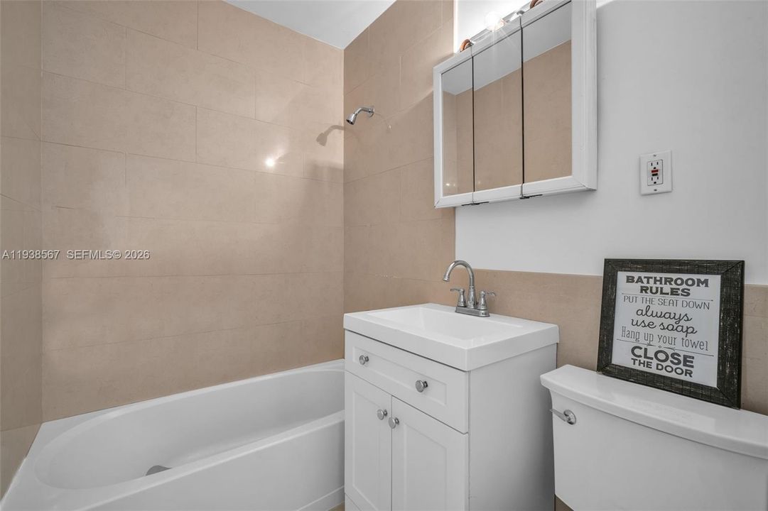 待售: $699,000 (4 贝兹, 3 浴室, 1926 平方英尺)