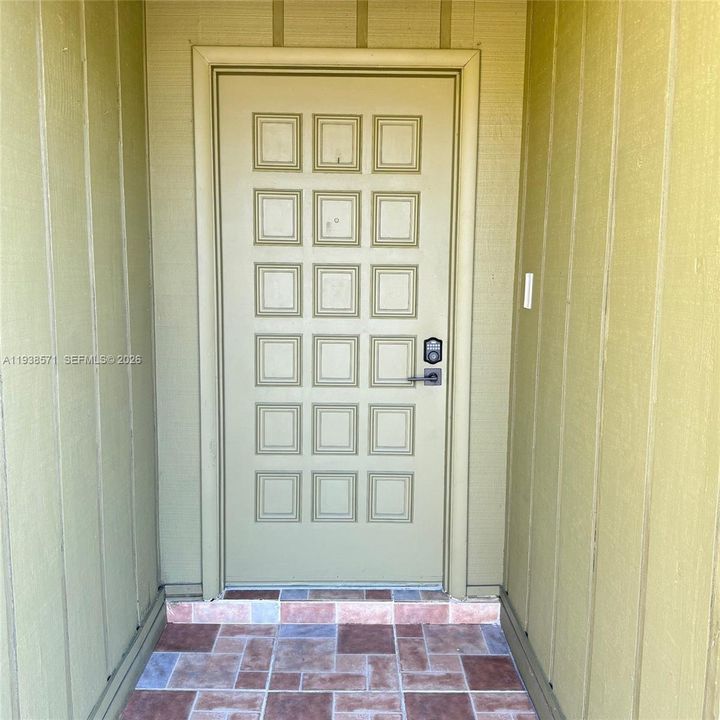 For Rent: $2,900 (3 beds, 2 baths, 1276 Square Feet)