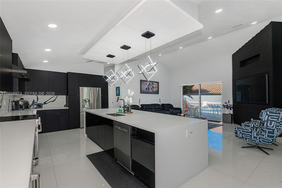 待售: $1,359,995 (4 贝兹, 3 浴室, 3048 平方英尺)