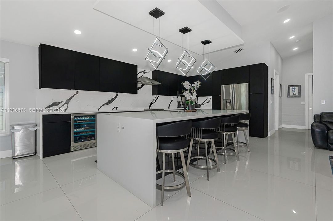 待售: $1,359,995 (4 贝兹, 3 浴室, 3048 平方英尺)