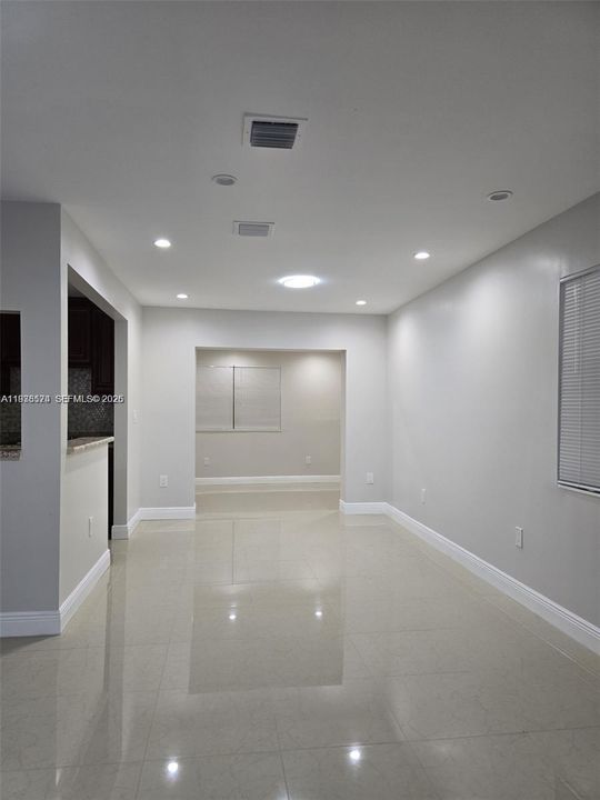 For Sale: $639,900 (3 beds, 1 baths, 1150 Square Feet)